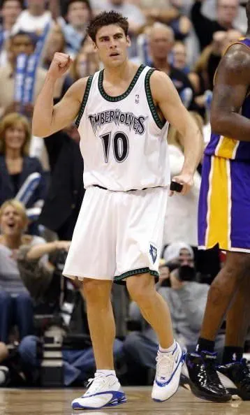 Portrait of Wally Szczerbiak